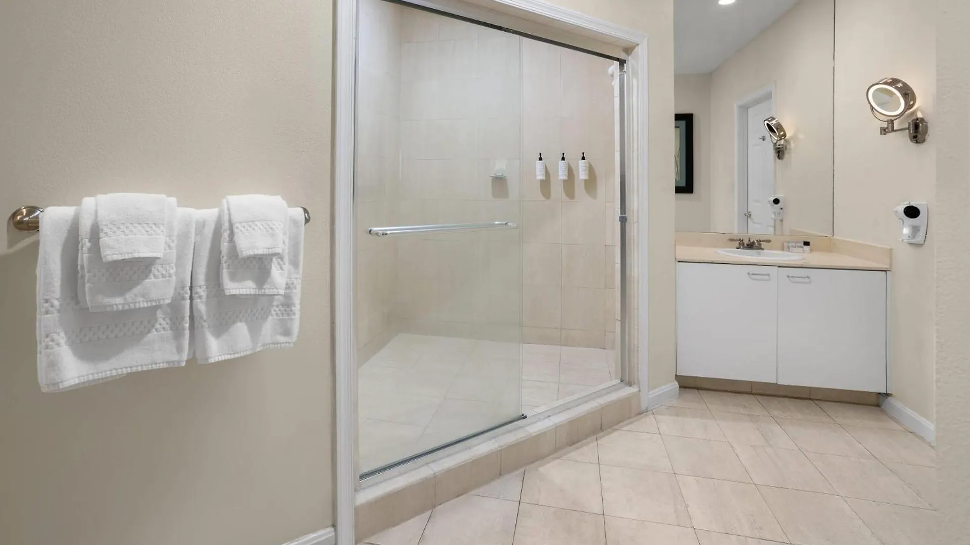 Coconut Malorie Resort Hotel, Ascend Hotel Collection Ocean City 3*,